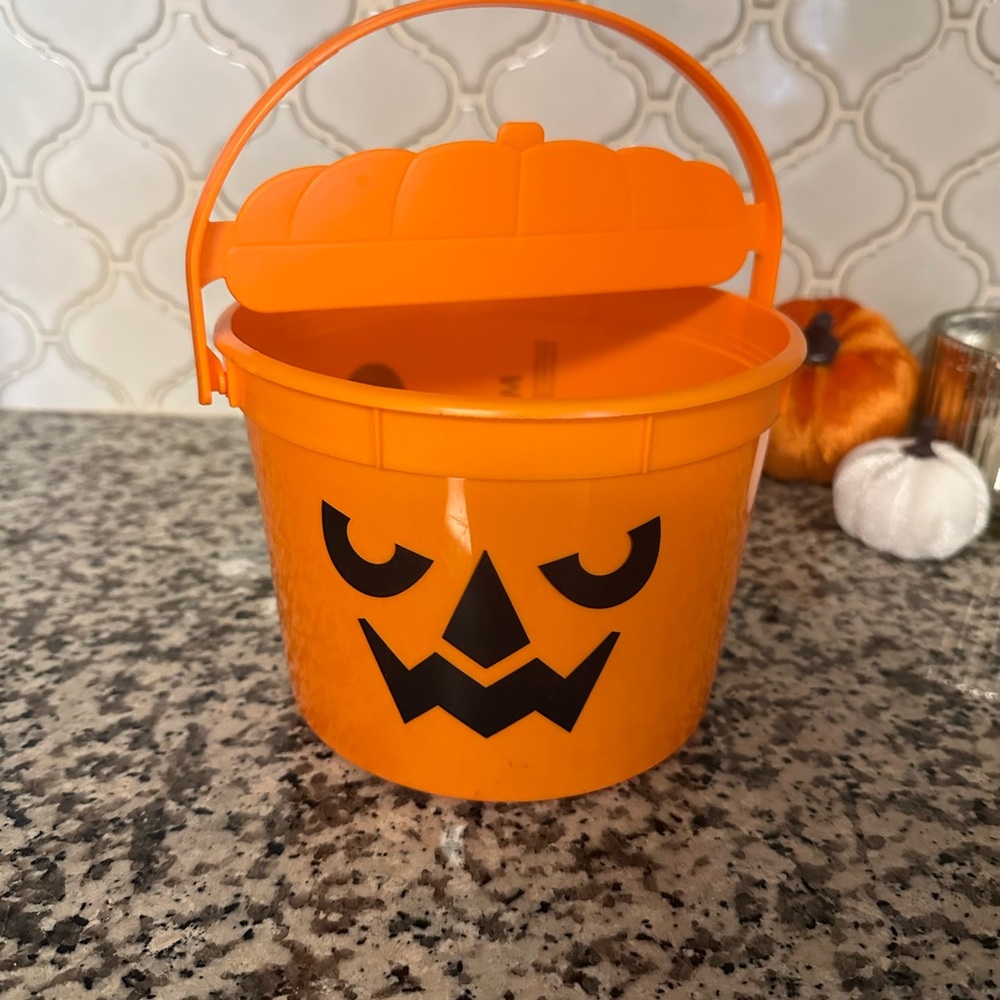 McDonald’s McPunk’n Jack-O'-Lantern Bucket